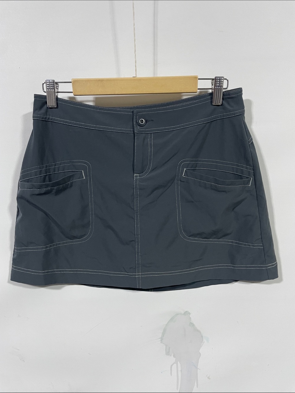 Prana Gray Skort with White Contrast Stitching